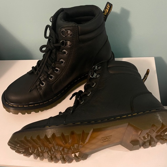 Dr. Marten Faora Boots - Picture 3 of 5